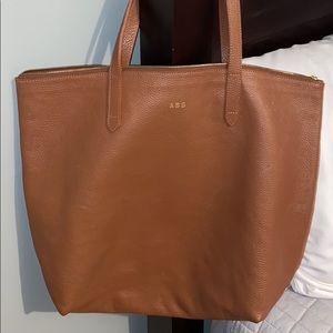 Cuyana classic zipper tote
